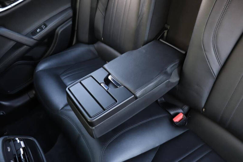 2016 Maserati Ghibli