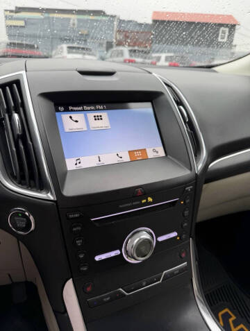 2019 Ford Edge Titanium