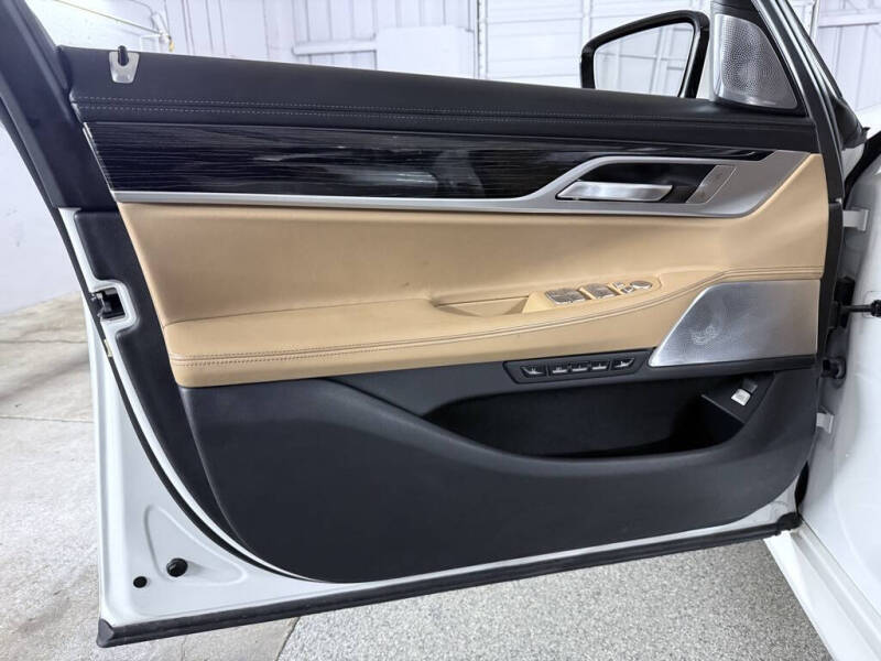 2022 BMW 7 Series 750i xDrive