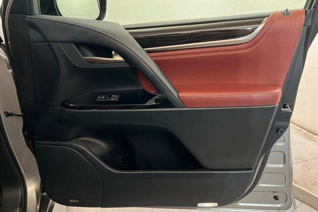 2017 Lexus LX 570