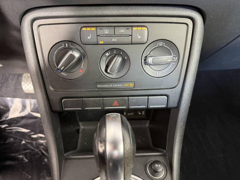 2016 Volkswagen Beetle