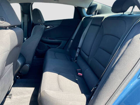 2025 Chevrolet Malibu LS