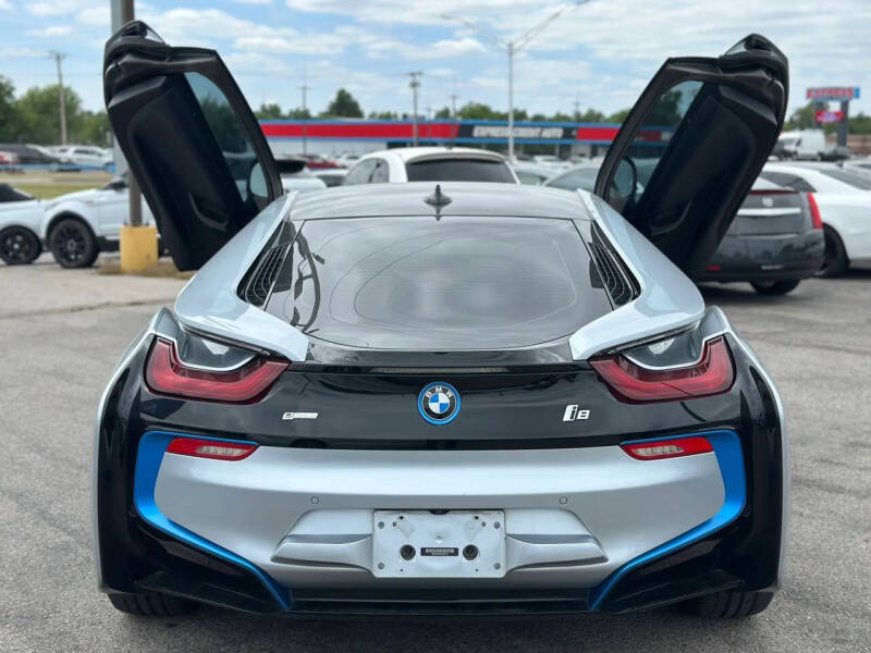 2016 BMW i8