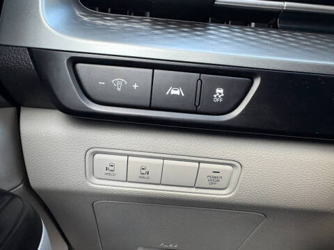 2022 Kia Carnival LX