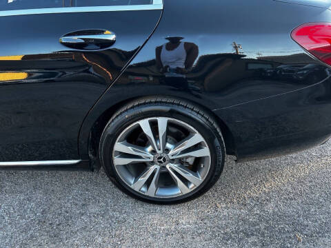 2018 Mercedes-Benz C-Class C 300