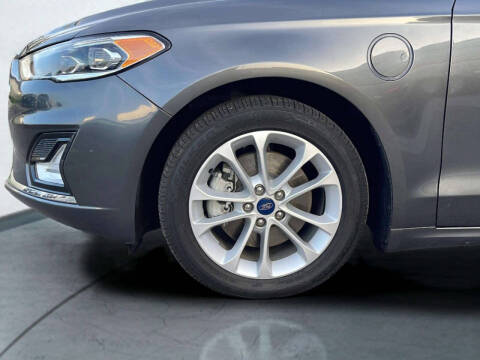 2020 Ford Fusion Energi Titanium