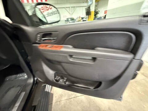 2011 Chevrolet Avalanche LTZ