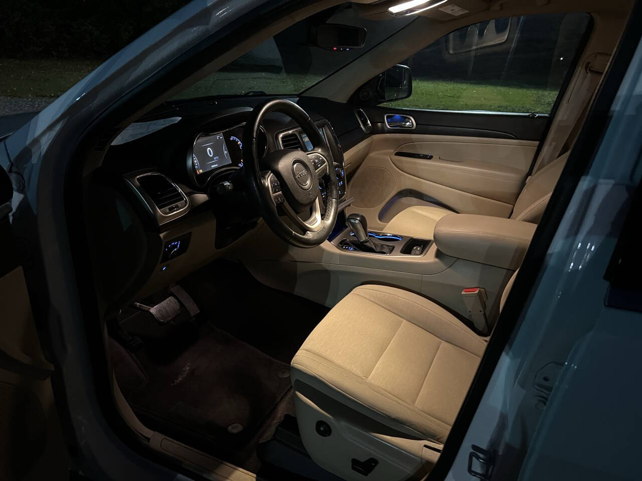 JeepGrand Cherokee17