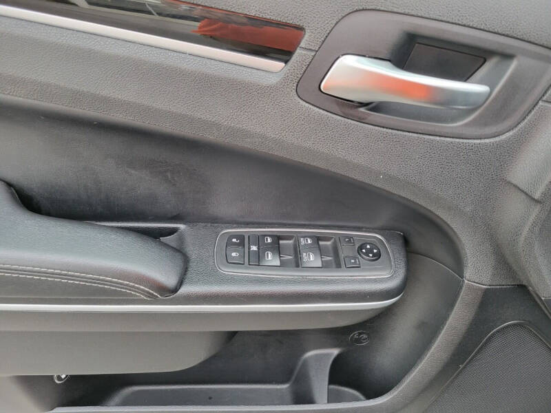 2021 Chrysler 300 S V6