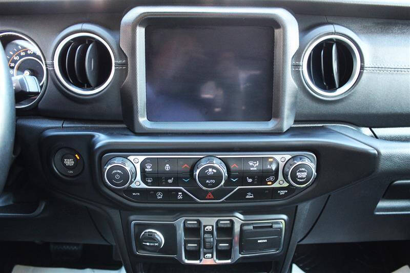 2022 Jeep Gladiator Overland