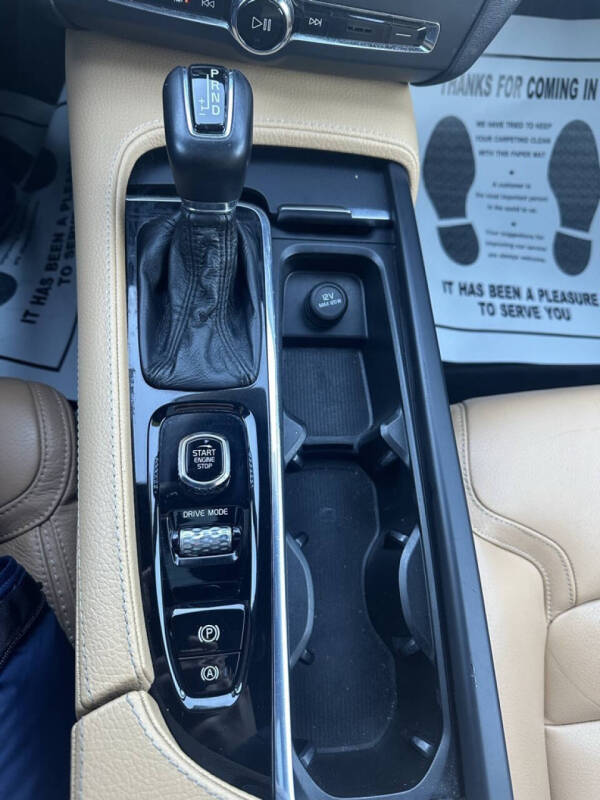 2018 Volvo V90 Cross Country T5