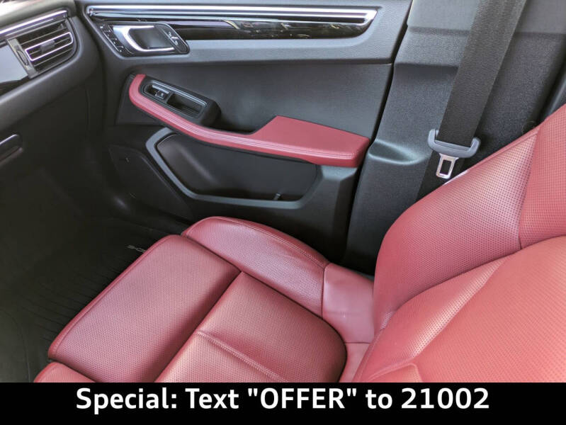 2022 Porsche Macan S