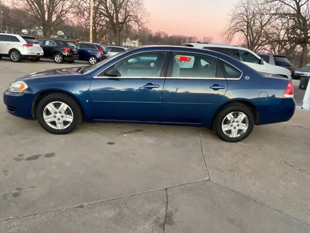 2006 Chevrolet Impala for sale at Auto Connection in Waterloo, IA