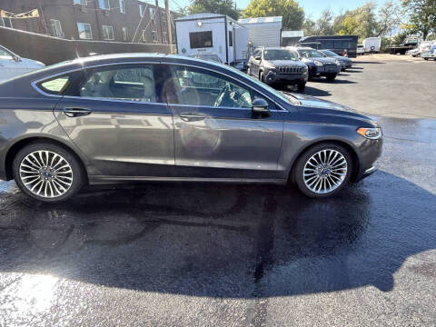 2017 Ford Fusion SE