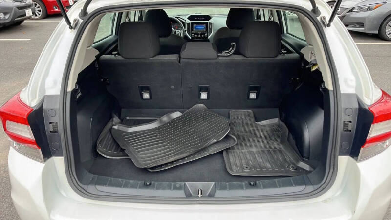 2019 Subaru Impreza 2.0i