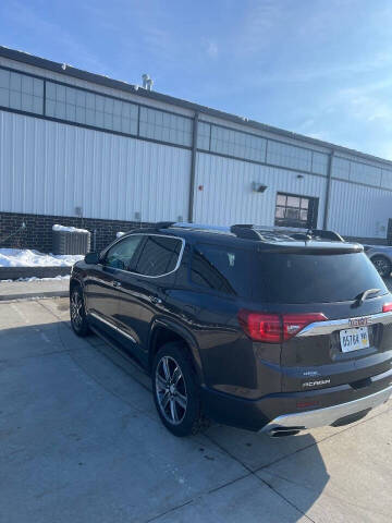 2017 GMC Acadia Denali
