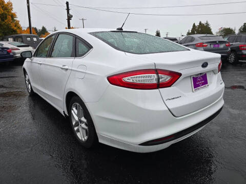 2016 Ford Fusion SE