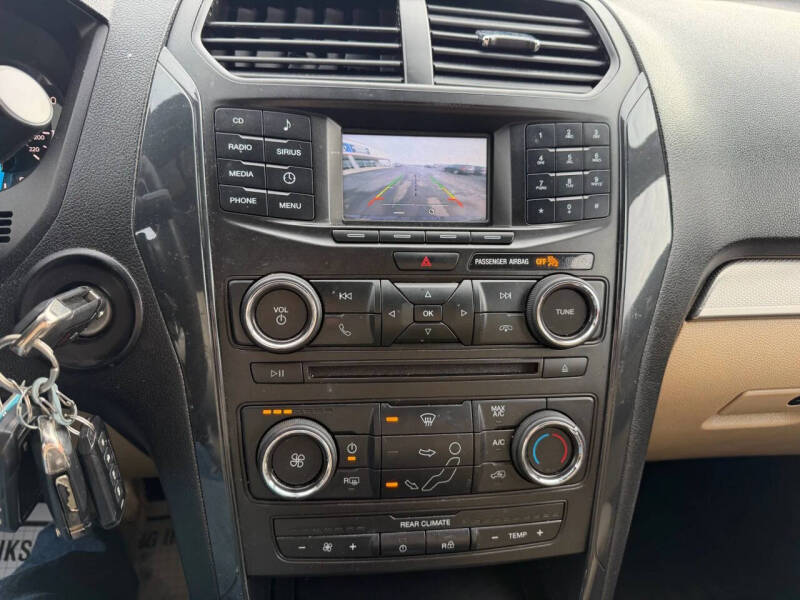 2017 Ford Explorer