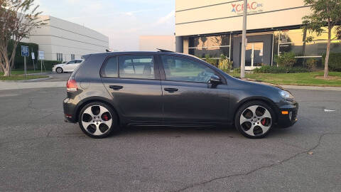 2011 Volkswagen GTI Base PZEV