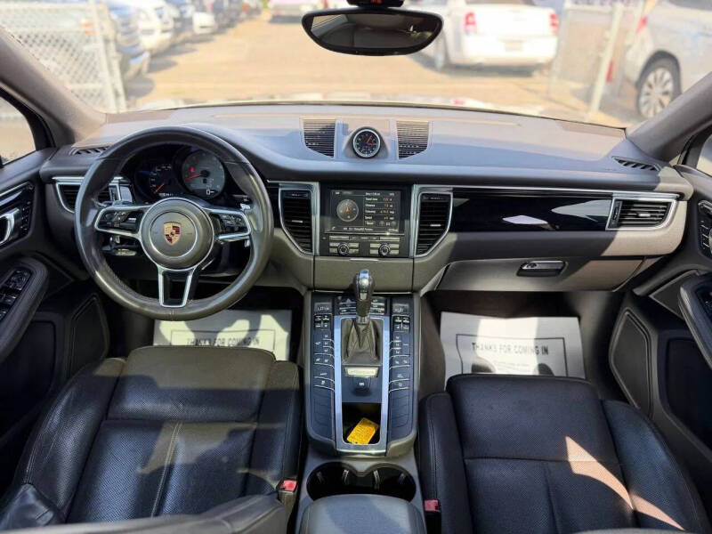 2016 Porsche Macan S