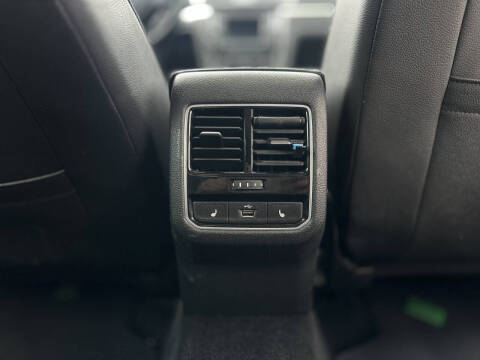 2018 Volkswagen Passat 2.0T SE