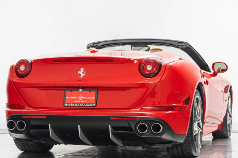 2016 Ferrari California T