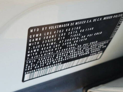 2025 Volkswagen Tiguan SE