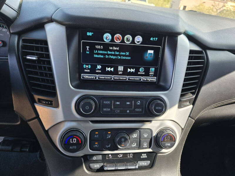 2017 GMC Yukon XL SLE