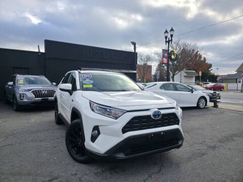 2021 Toyota RAV4 Hybrid XLE