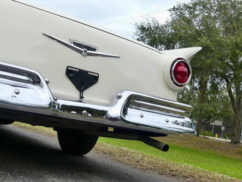 1957 Ford Fairlane
