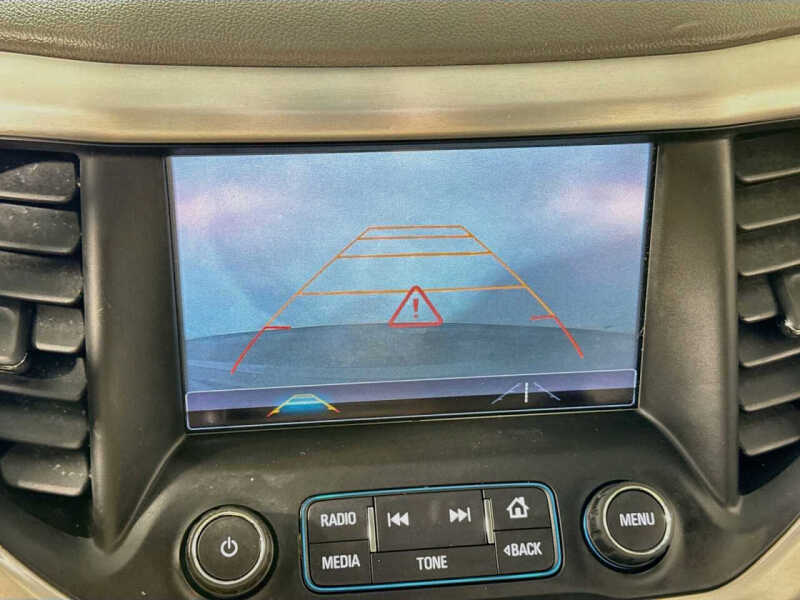 2017 GMC Acadia SLE-2