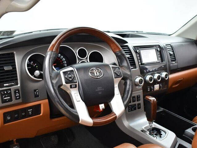 2016 Toyota Sequoia Platinum