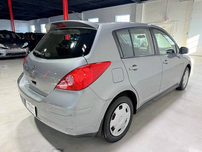 2009 Nissan Versa 1.8 S