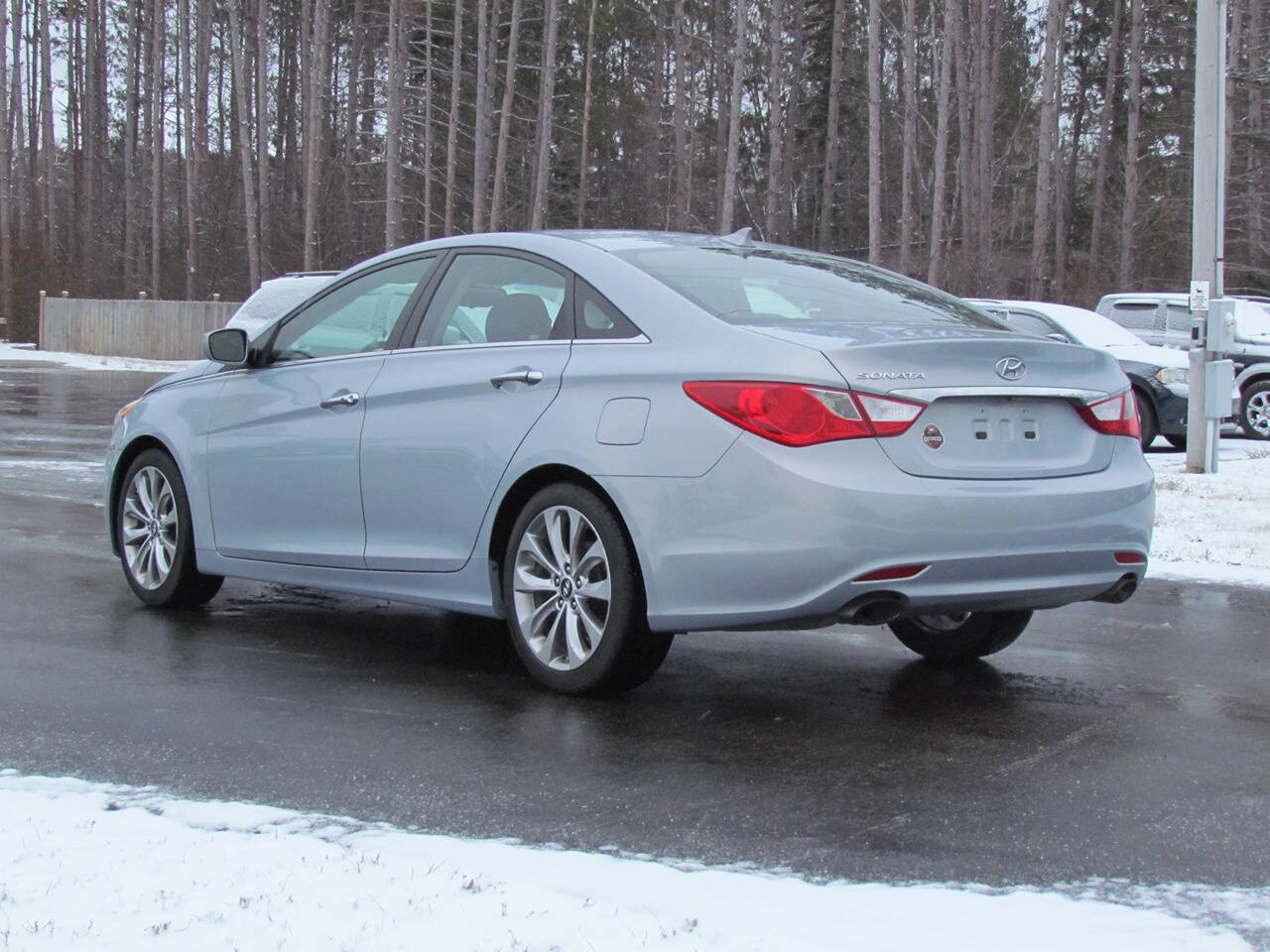 2012 Hyundai SONATA for sale at CAT CREEK AUTO in Menahga, MN