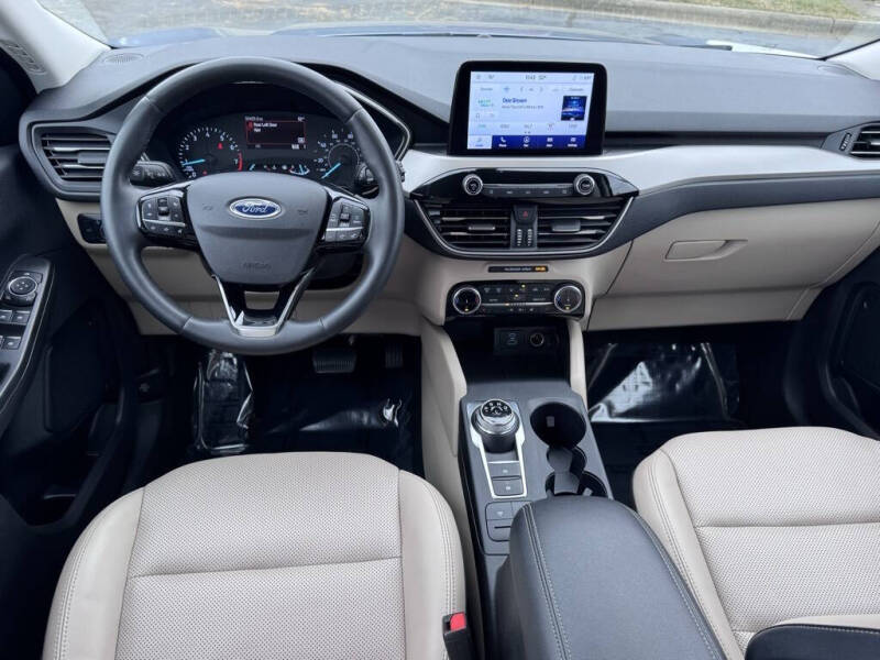 2022 Ford Escape SEL