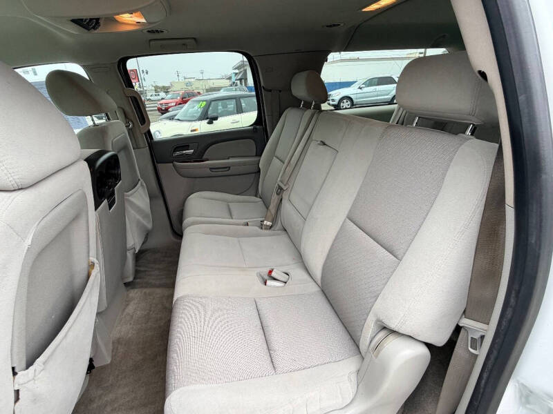 2009 GMC Yukon XL SLE