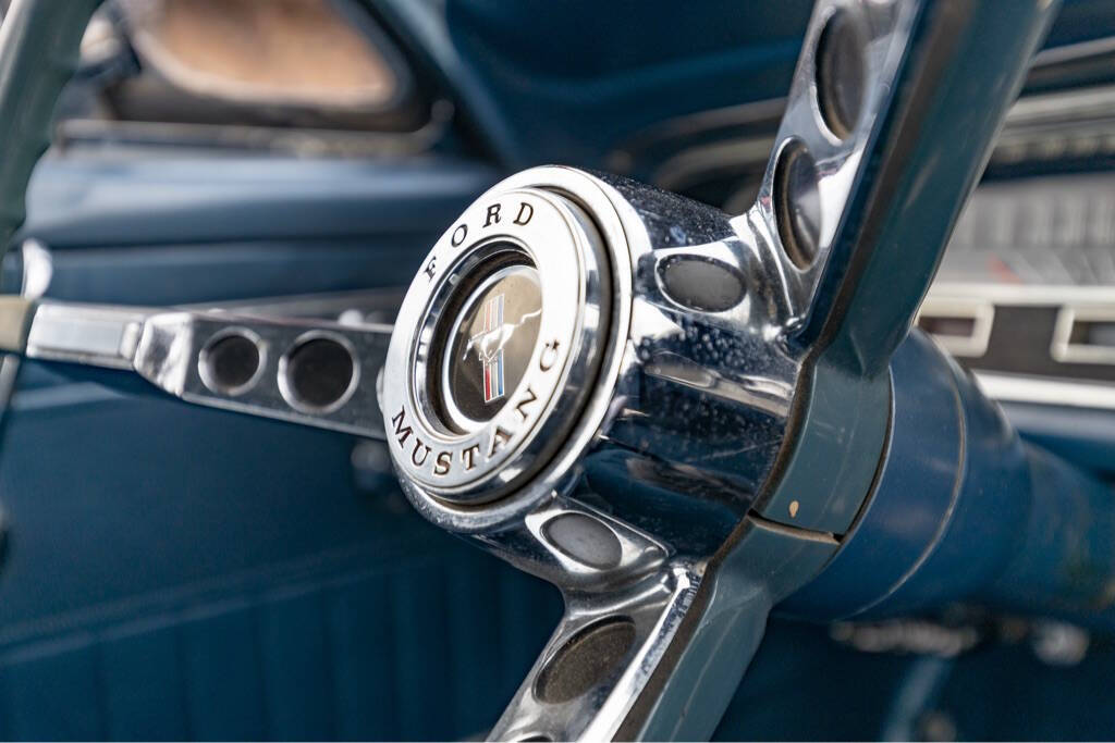 1965 Ford Mustang 75