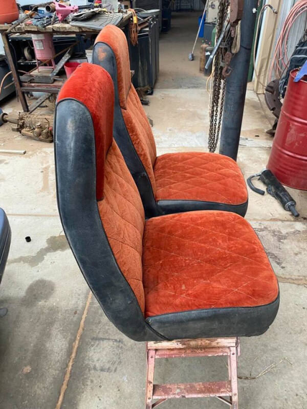 MULTI USE  BUCKET SEATS