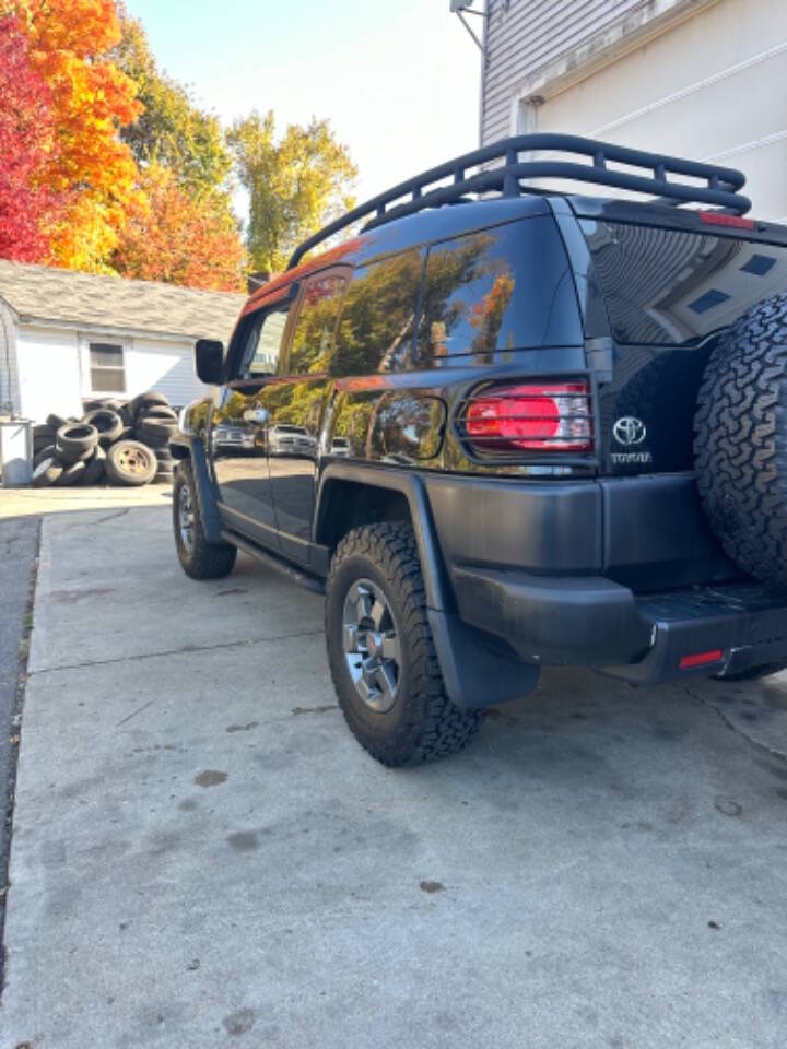 2007 Toyota FJ Cruiser for sale at JJ s Auto Sales and Repair in Manchester , NH