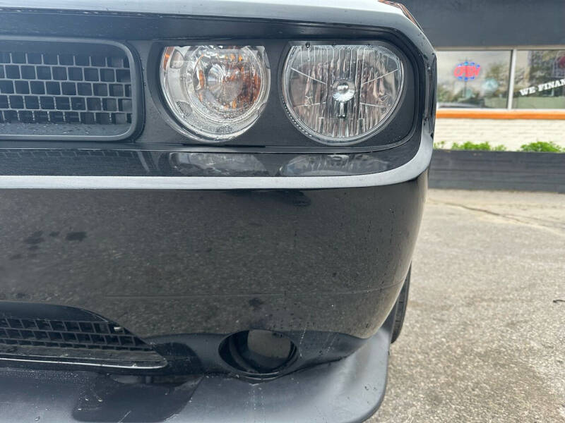 2014 Dodge Challenger SRT8 Core