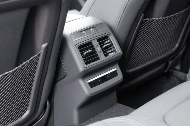 2025 Audi Q5 Sportback quattro Premium Plus TFSI