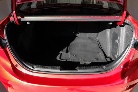 2015 Mazda MAZDA3 i Grand Touring