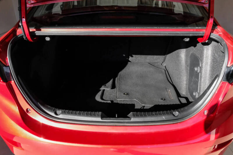 2015 Mazda MAZDA3 i Grand Touring