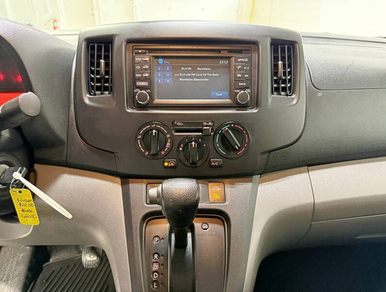 2019 Nissan NV200 SV