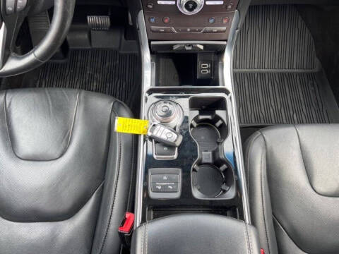 2019 Ford Edge Titanium