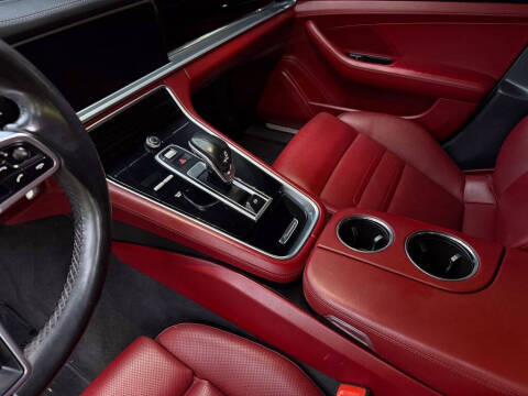 2018 Porsche Panamera