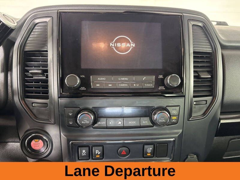 2024 Nissan Titan XD SV