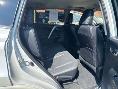 2017 Toyota RAV4 Platinum