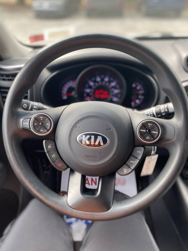 2016 Kia Soul +