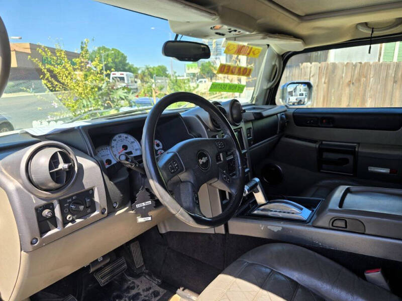 2004 HUMMER H2